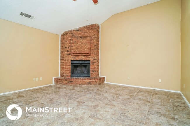 Photo - 101 Caprock Dr