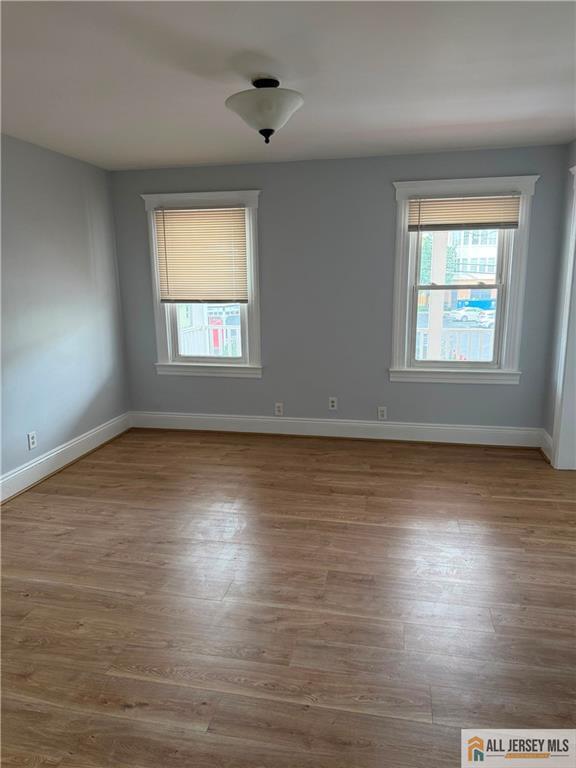 84 W Cherry St