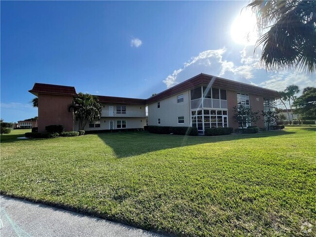 Building Photo - 93 Spring Lake Dr Unit 106 Rental