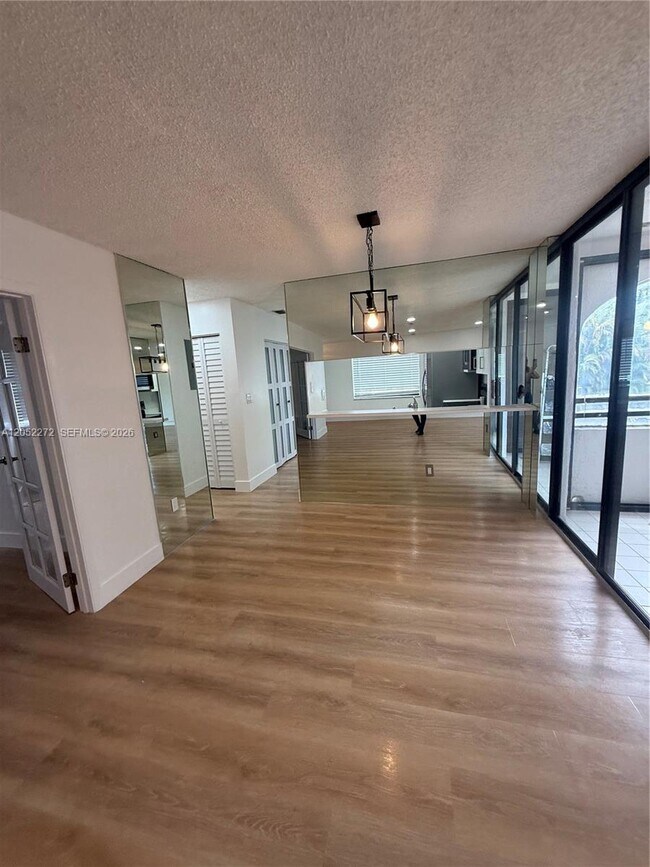 3553 Magellan Cir Unit 317-1