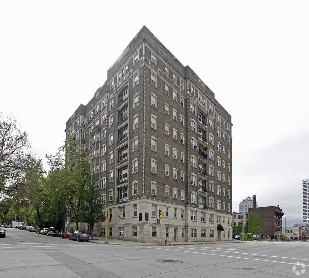 The Blackstone Apartments - The Blackstone Apartments