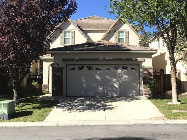 Building Photo - 3976 Dominus Dr