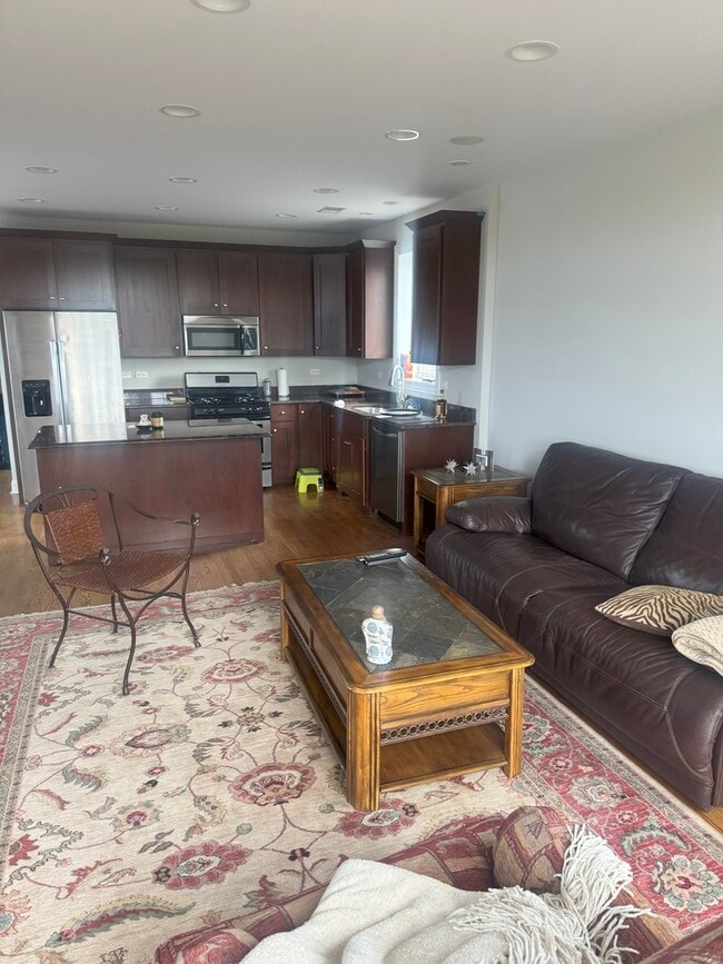 Photo - 5454 W Higgins Ave Unit 3