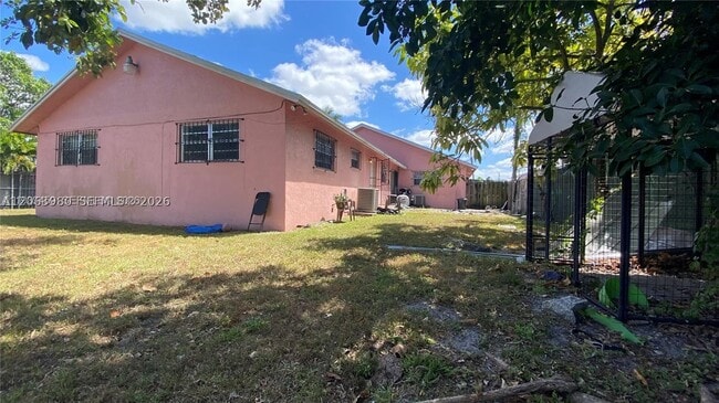 2175 NW 104th St Unidad 2