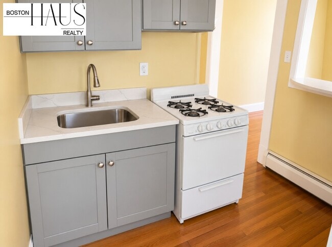 29 Inman St Unit 3