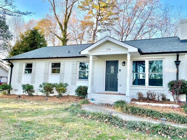Building Photo - 316 Vinecrest Dr