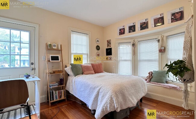 Photo - 74 Brooks St Unit 2