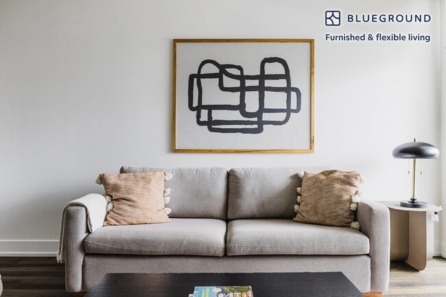 Photo - 129 S Kings Rd Unidad FL2-ID1290