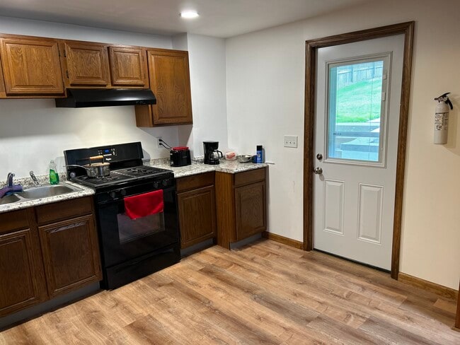 Photo - 123 S Thomas St