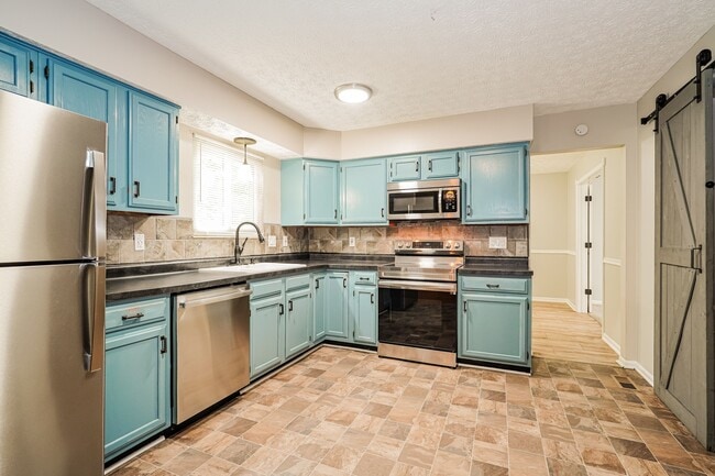 Photo - 3976 Maidstone Dr