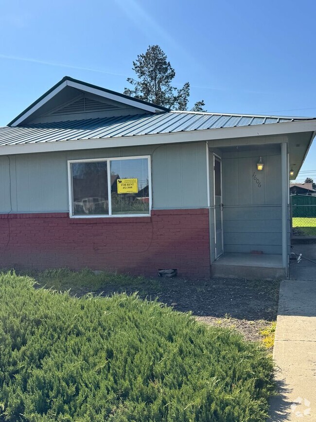 Building Photo - d1606 Unit 1 Rental