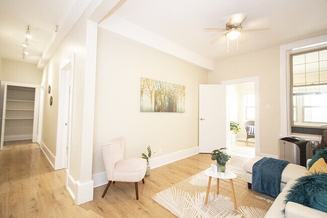 Photo - 105 Clarke Apartment