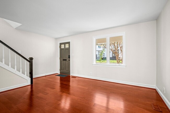 Photo - 2238 Meridian St