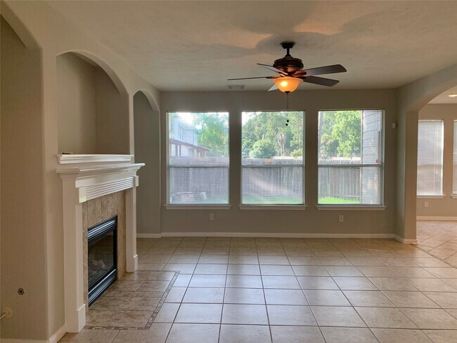 Photo - 11 Baccara Pl