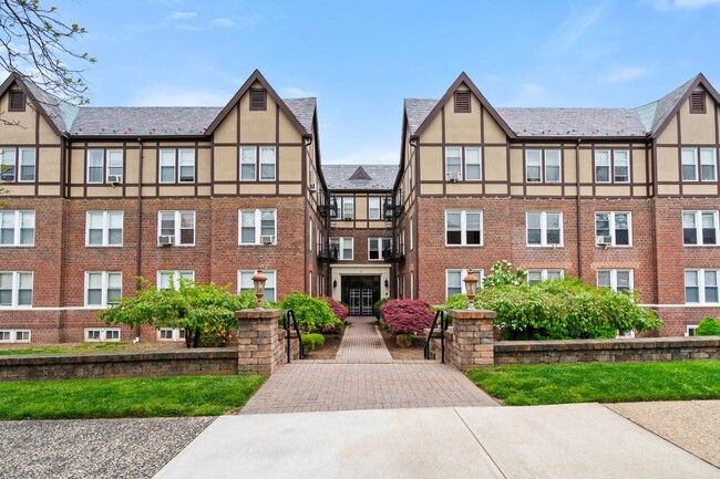 24 Springfield Ave