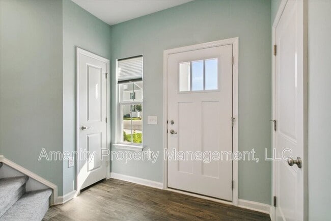 Photo - 205 Capeside Ct