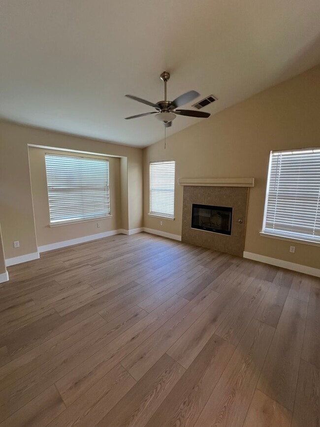 4205 Serene Oak Dr