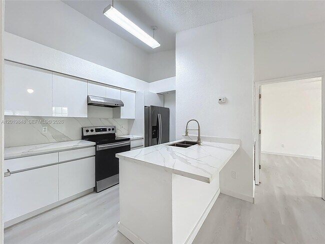 Photo - 2225 Metropolitan Way Unit 1225