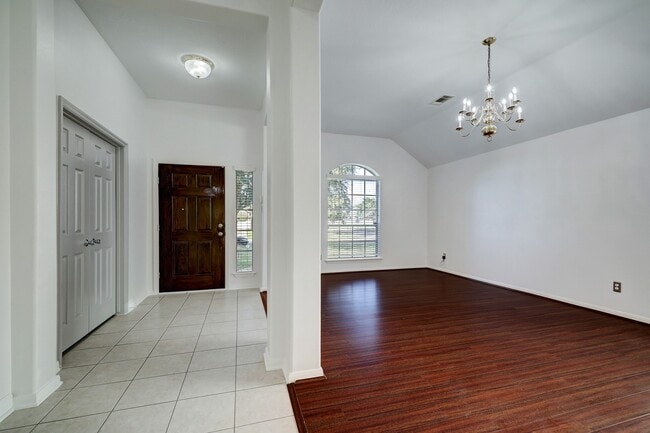 Photo - 17407 Winfield Square