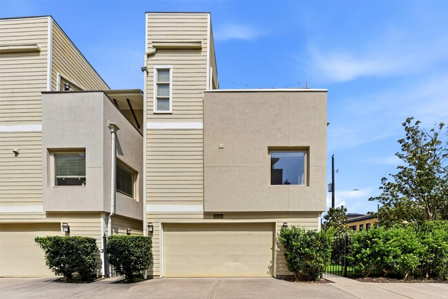 Building Photo - 1512 Crockett St