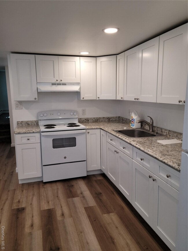 Photo - 15 Quaker Hill Rd Unit 1