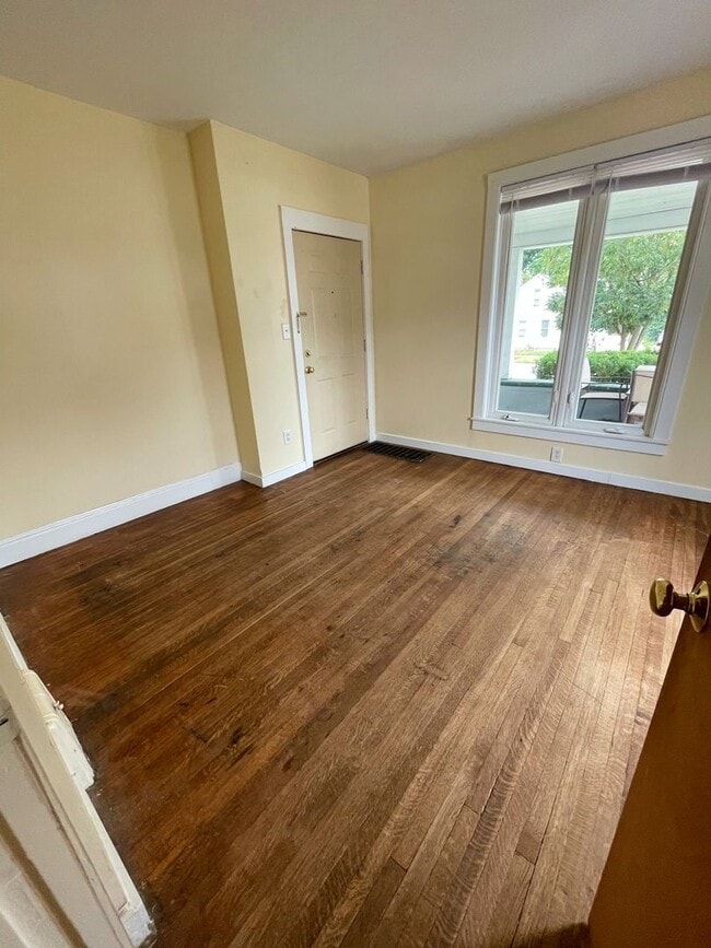 Photo - 211 Ballard St Unit #1