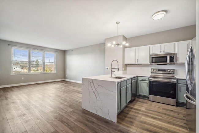 Photo - 4110 S Lake Dr Unit 233