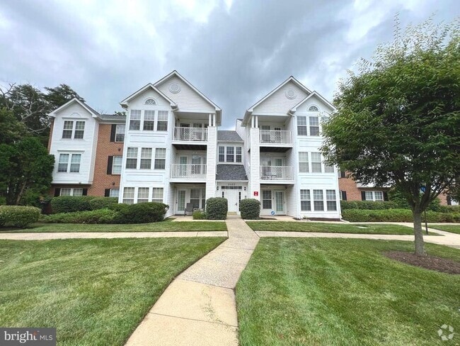 Building Photo - 2402 Autumn Harvest Ct Unit 201 Rental