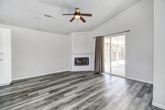 Photo - 953 Portside Cir