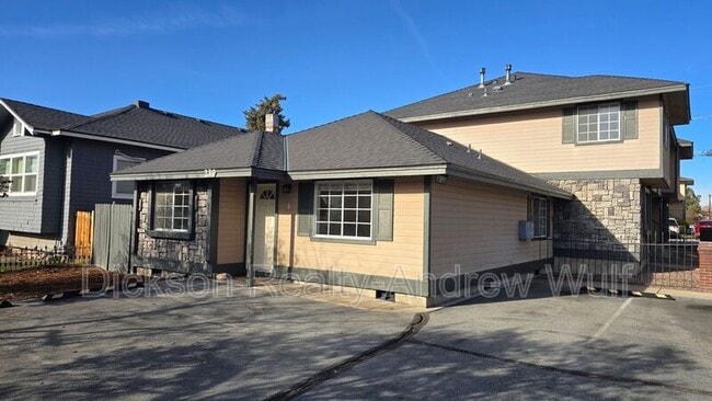 Building Photo - 239 Cheney St