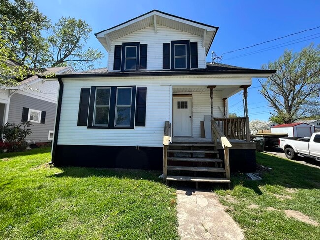 Building Photo - 166 18th St Unit 101