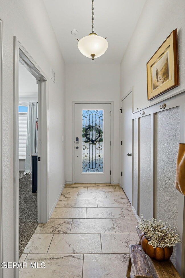 14905 Tierra Escape Ave