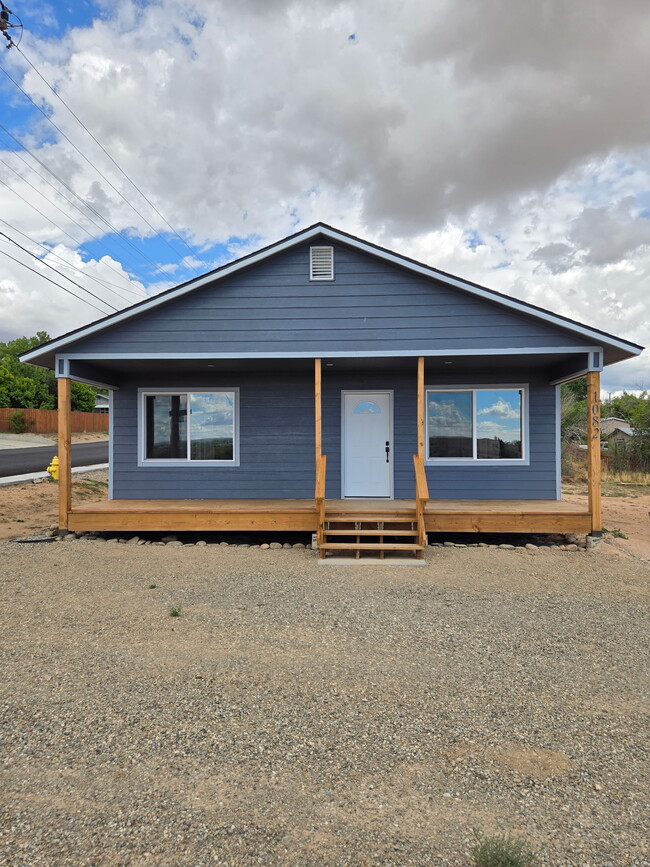 Photo - 1082 N Mildred Rd House