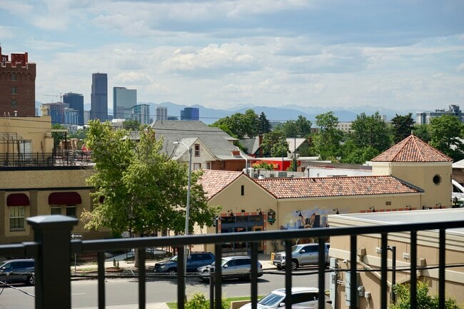 Photo - 1449 Josephine St Unit D