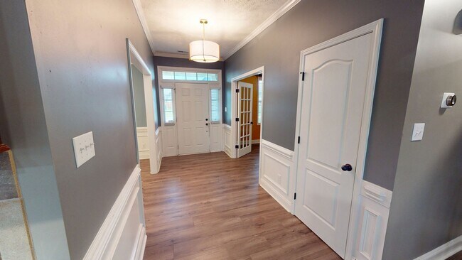 Photo - Spacious Updated 4 Bedroom in Established Community!