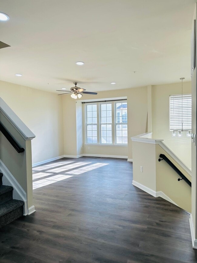 Photo - 5074 Kemsley Ct