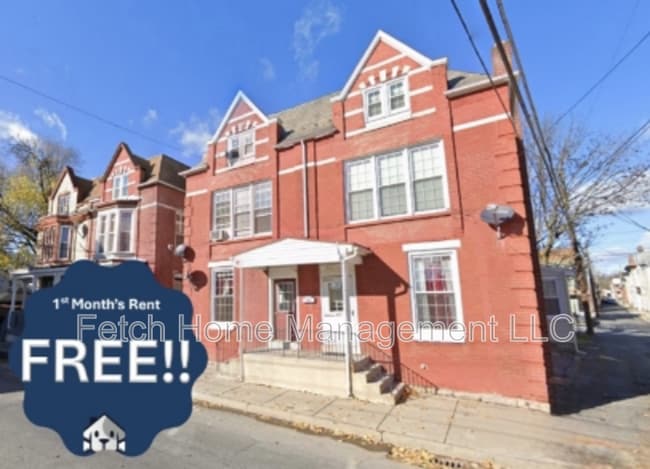 Building Photo - 825 Church St