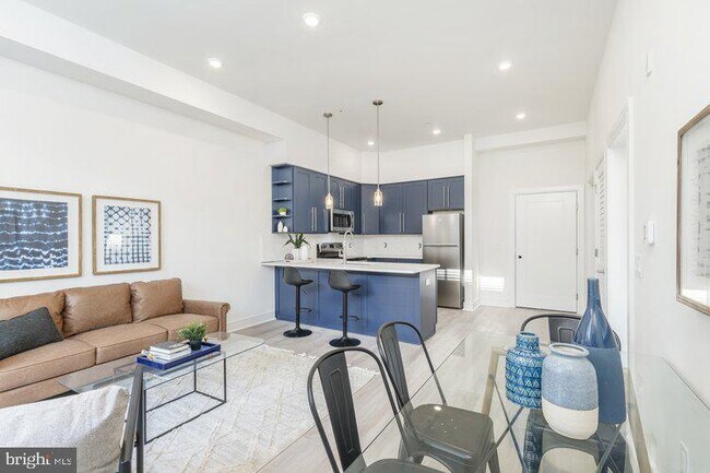 Photo - 4550 Mitchell St Unidad 207