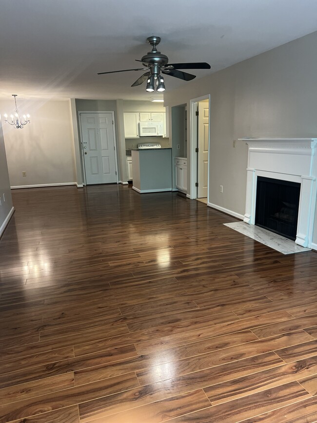 Photo - 2301 Pine Heights Dr NE Unit Lenox Heights