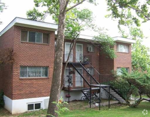 Building Photo - Taylor Street Towers Rental