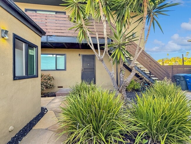 Photo - 820 Normark Terrace