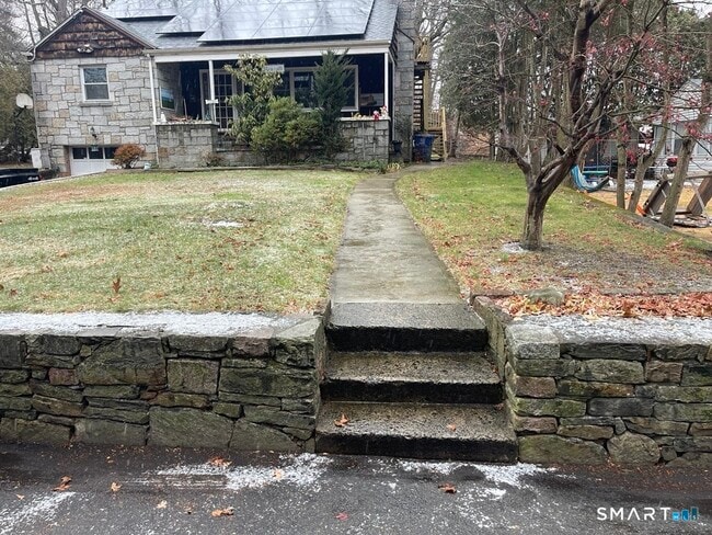 Building Photo - 598 Frenchtown Rd