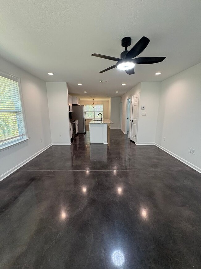 Photo - 3 Bedroom COMING SOON!