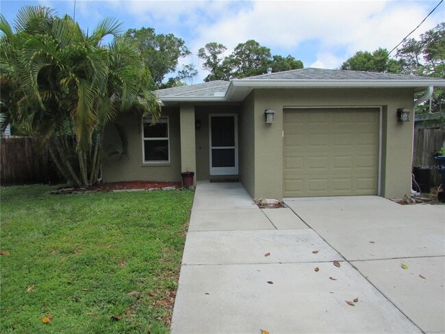 Photo - 506 6th Ave NW