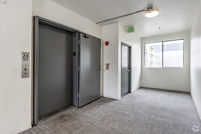 Elevator - Kenmore Towers Unit 215