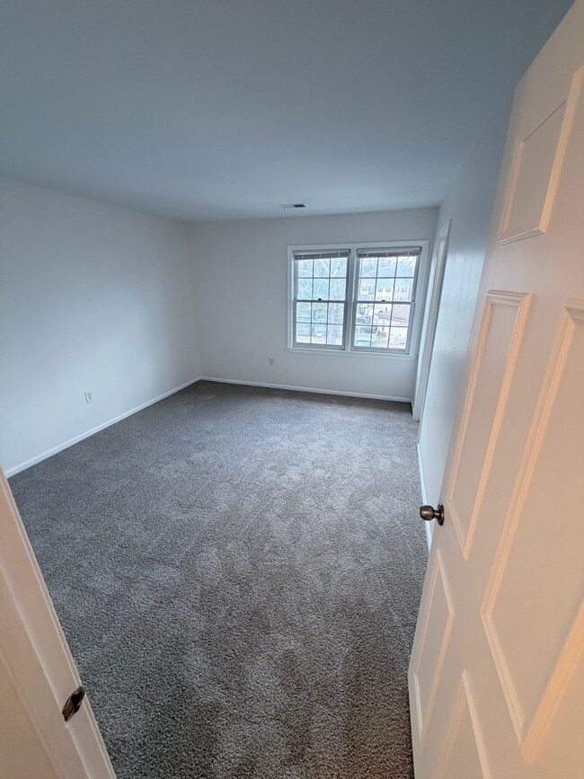 Photo - 20661 Shadyside Way Unit A