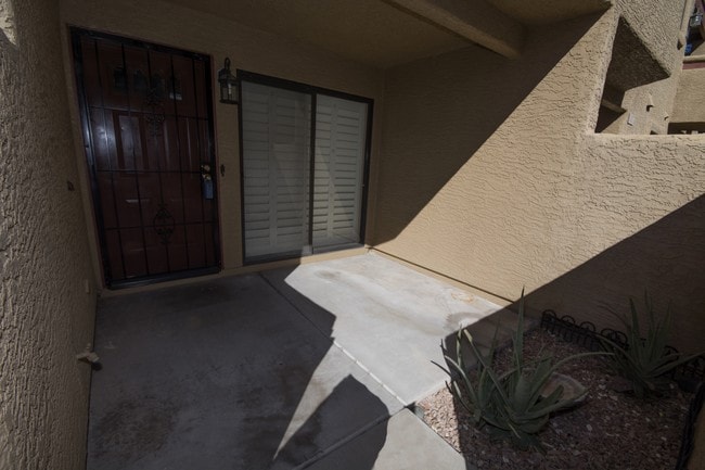 Photo - 850 S River Dr Unit 1018