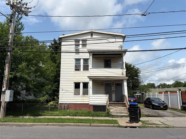 Building Photo - 341 Mansion St Unit 1