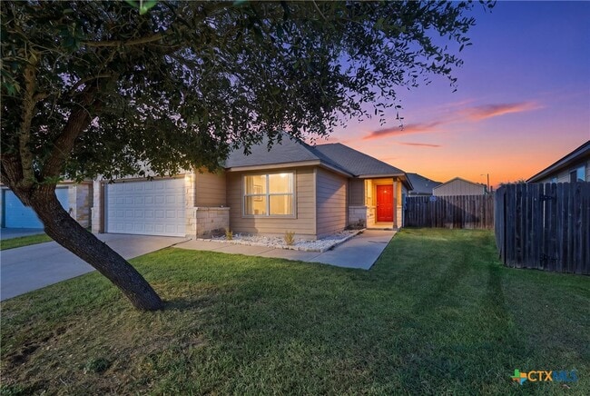 Building Photo - 1312 Lantana Ct
