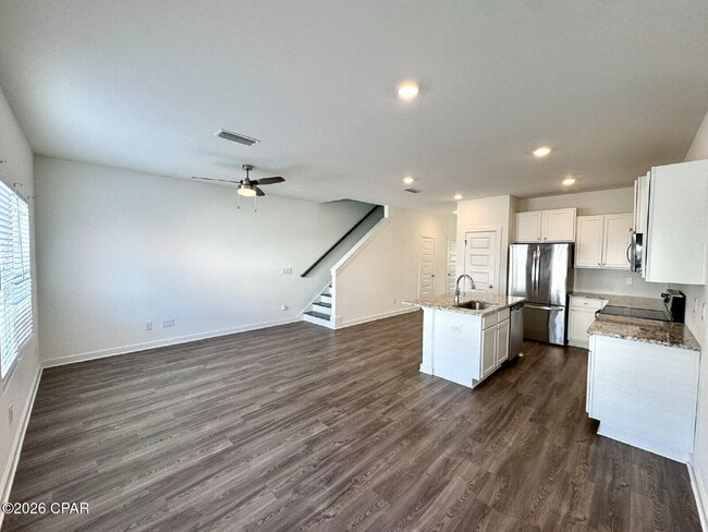 Photo - 5889 Tyndall Pl